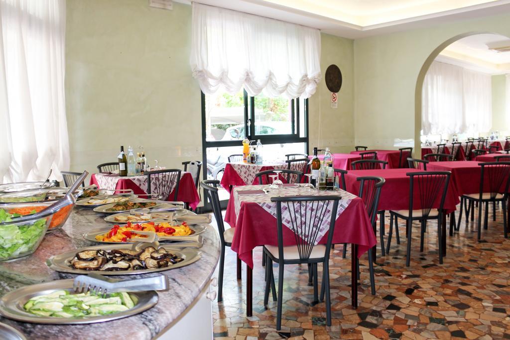 Hotel Buda Bellaria-Igea Marina Exteriér fotografie
