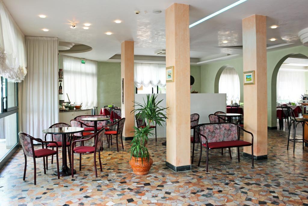 Hotel Buda Bellaria-Igea Marina Exteriér fotografie