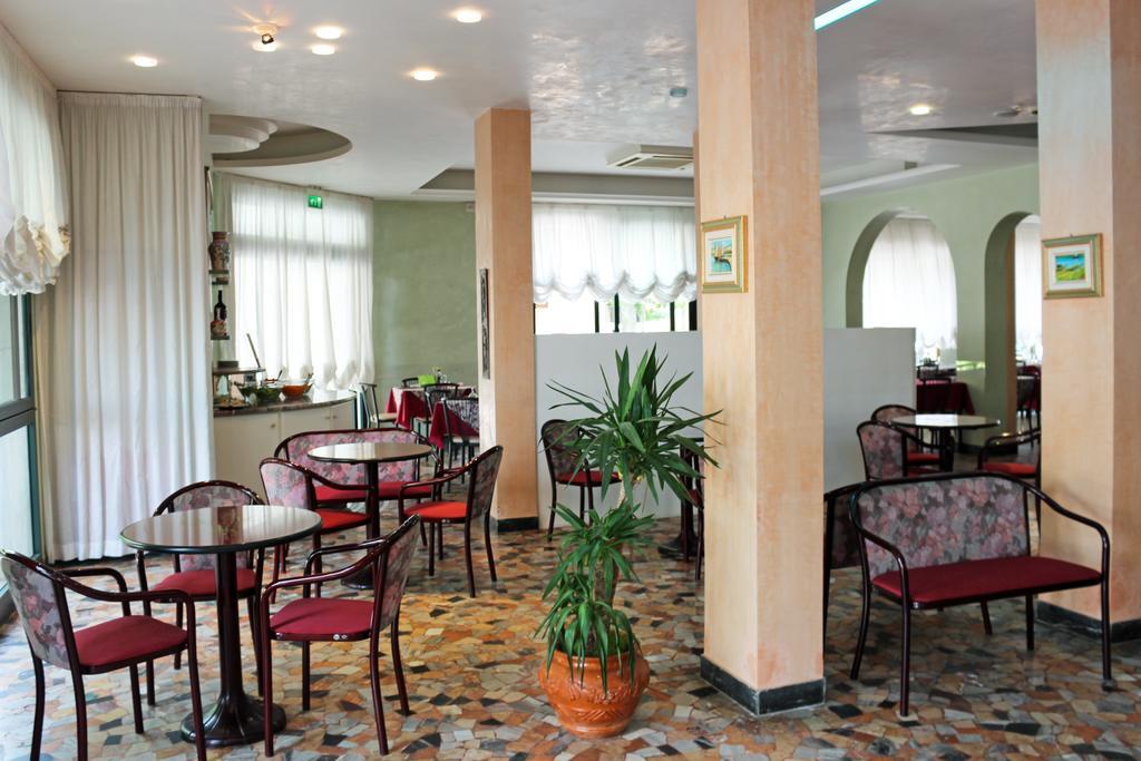 Hotel Buda Bellaria-Igea Marina Exteriér fotografie