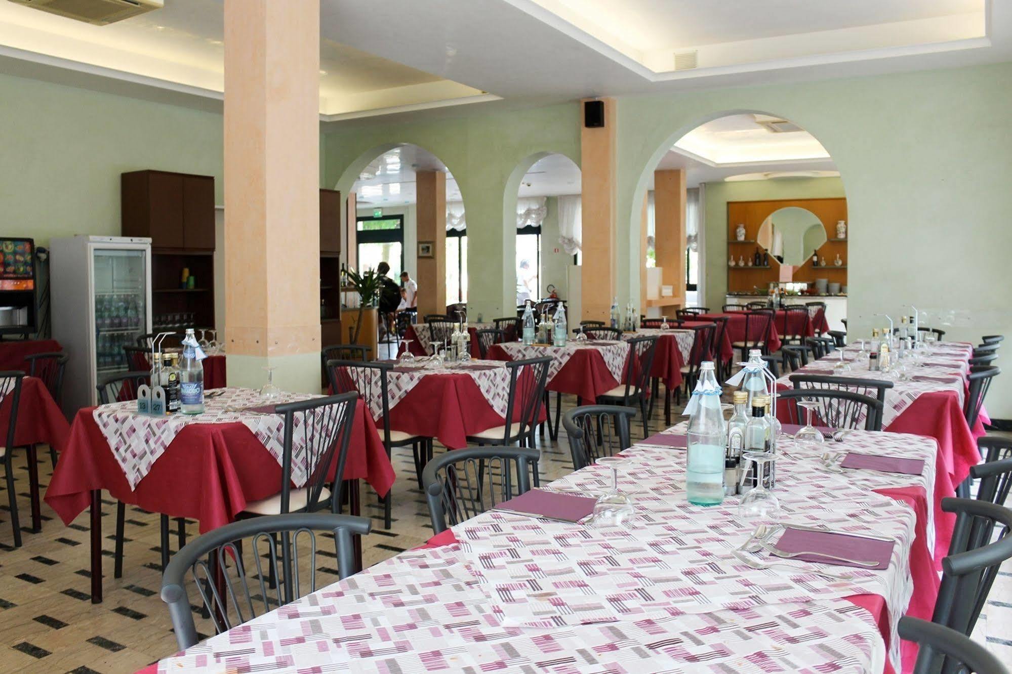 Hotel Buda Bellaria-Igea Marina Exteriér fotografie
